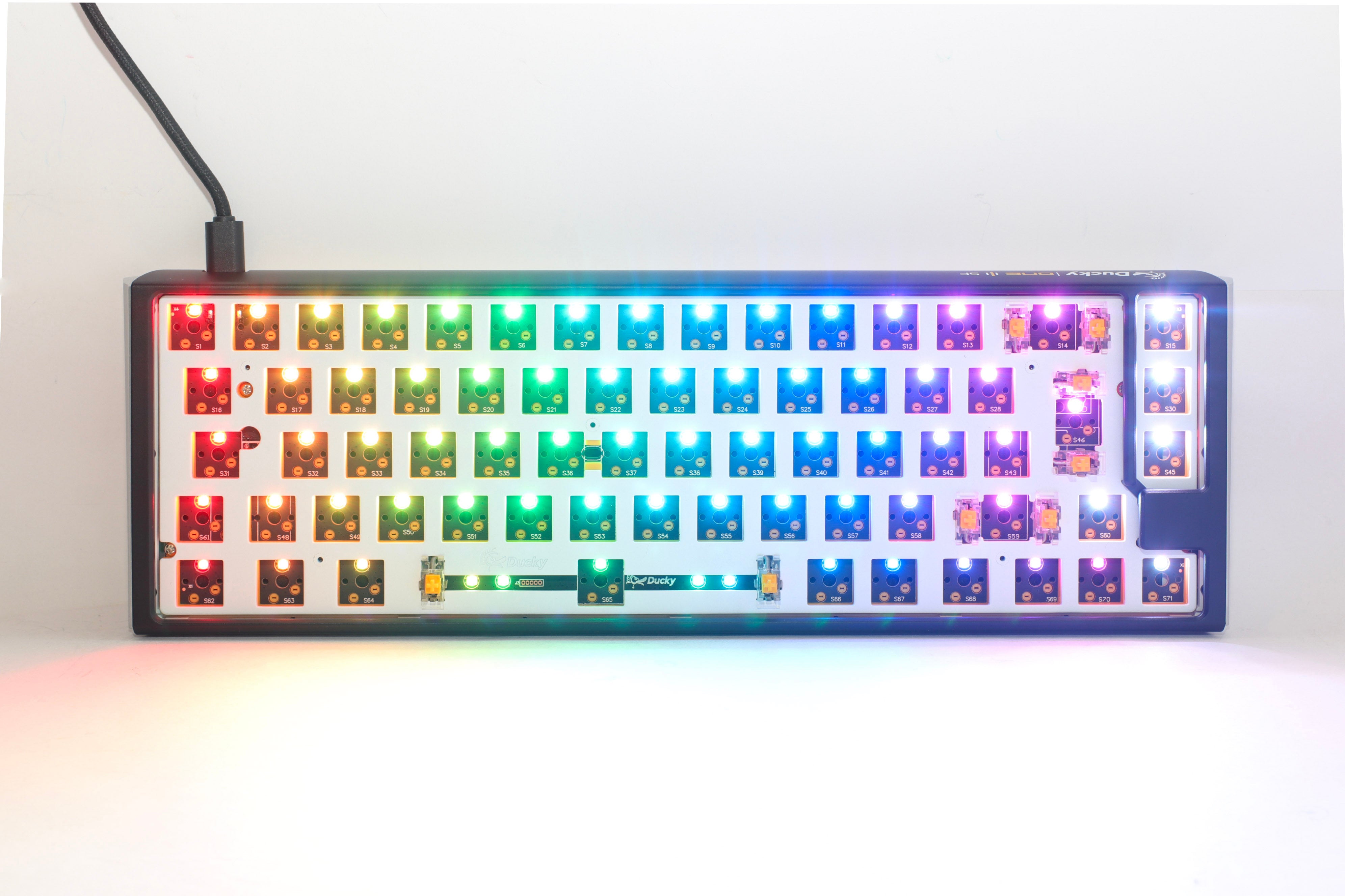 Ducky One 3 - Hot Swap ISO Barebone Black - SF 65% - RGB - Utan brytare/tangentknappar