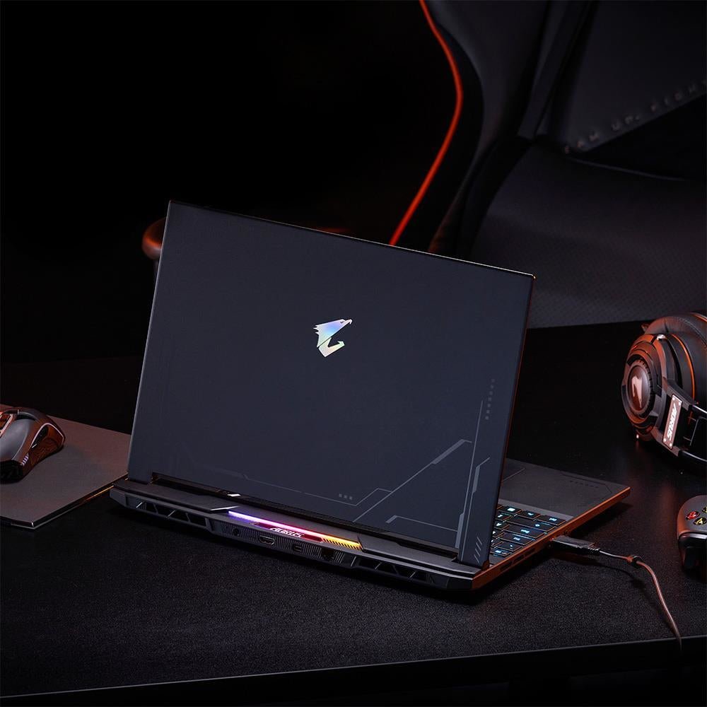 AORUS 15X ASF B3DE654SH 15.6 I9-13900HX 16GB 1TB NVIDIA GeForce RTX 4070 / Intel UHD Graphics Windows 11 Home Gigabyte Technology