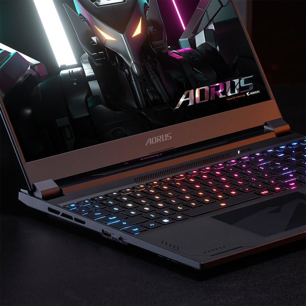 AORUS 15X ASF B3DE654SH 15.6 I9-13900HX 16GB 1TB NVIDIA GeForce RTX 4070 / Intel UHD Graphics Windows 11 Home Gigabyte Technology