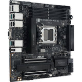 ASUS Pro WS B850M-ACE SE – sort workstation-bundkort set skråt forfra