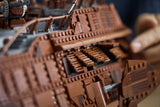 LEGO Star Wars 75397 – Jabbas sejlpram – nærbillede af prammens dæk og brune sider