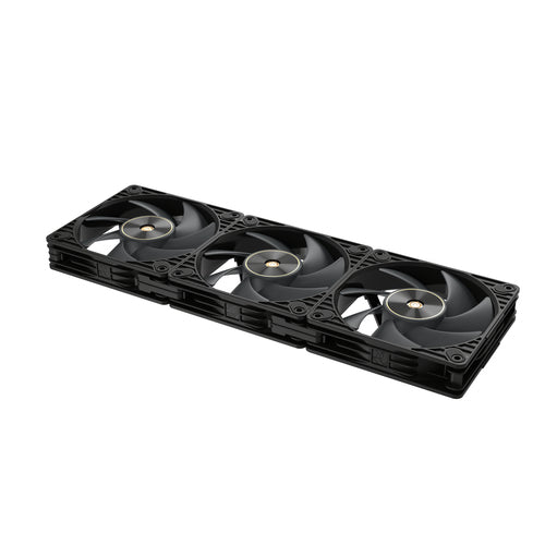 ASUS ProArt PF120 – Tre sammenkoblede blæsere skråt ovenfra