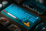 8BitDo Retro 87 Mechanical Keyboard Clear Blue – Blåt belyst tastatur på bord