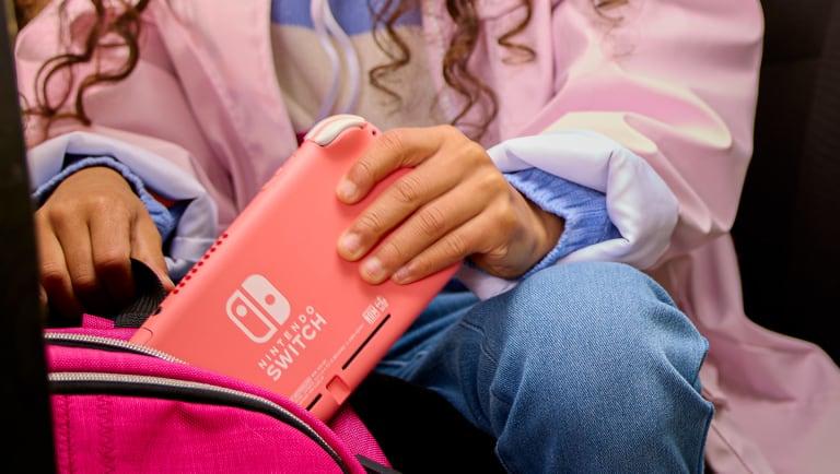 Nintendo Switch Lite Coral