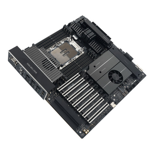 ASUS Pro WS W890E-SAGE SE – bundkort set skråt ovenfra