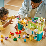 LEGO - DUPLO Town - 3-in-1 Modern Family House with Figures (10470) Lego