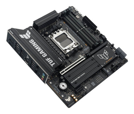 ASUS TUF GAMING B850M-PLUS WIFI7 – micro ATX AM5 bundkort – skråt ovenfra
