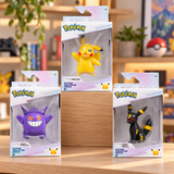 Pokémon Select Glitter Battle Figure – assorteret – stemningsbillede af sortimentet; én assorteret figur pr. køb