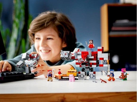 LEGO Minecraft - The Redstone Battle (21163) Lego